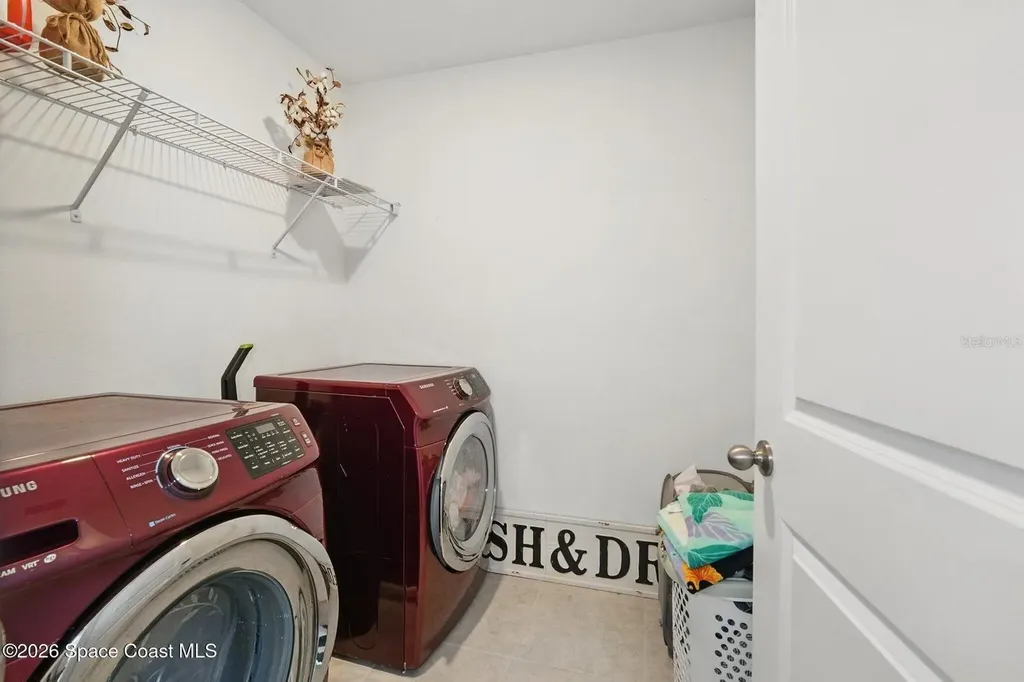2024 Hemingway Circle Groveland FL 34736