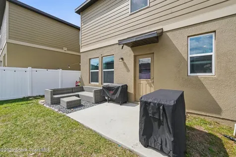 2024 Hemingway Circle Groveland FL 34736