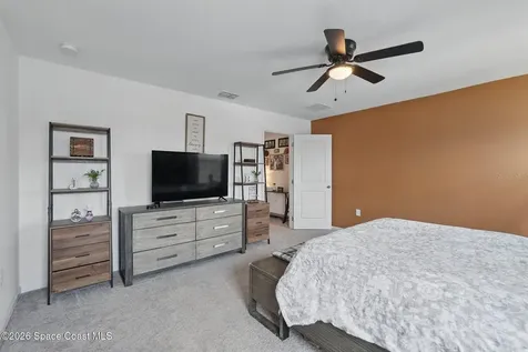 2024 Hemingway Circle Groveland FL 34736