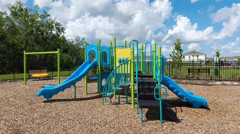 2882 Skyline Loop Kissimmee FL 34758