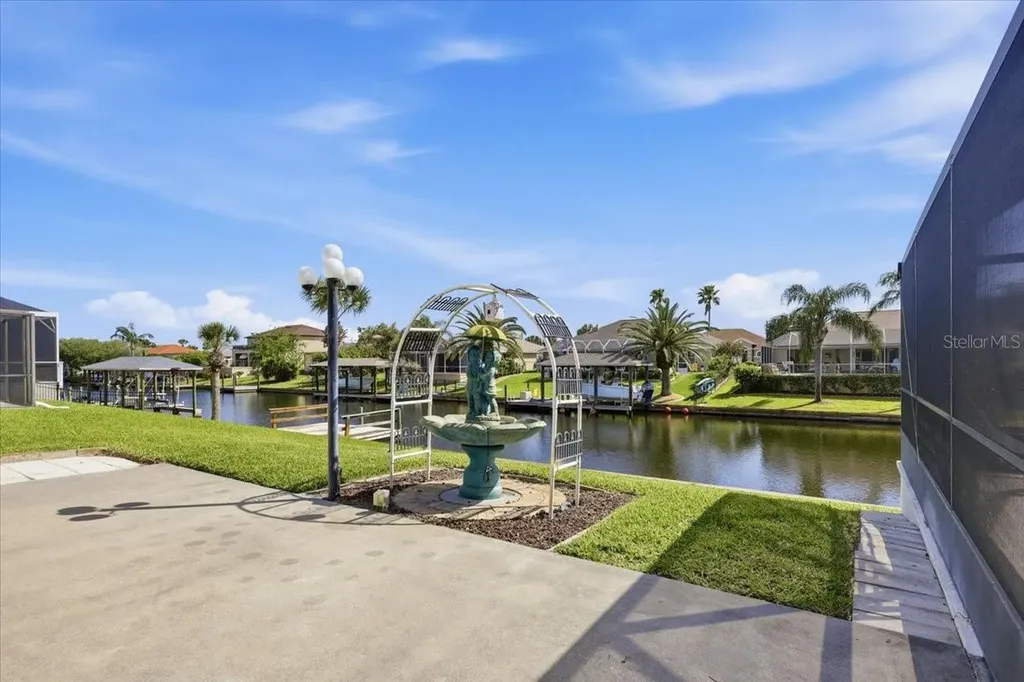 23 Christopher Court Palm Coast FL 32137