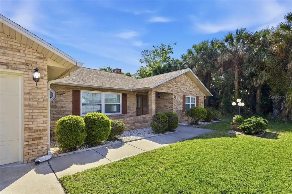 23 Christopher Court Palm Coast FL 32137