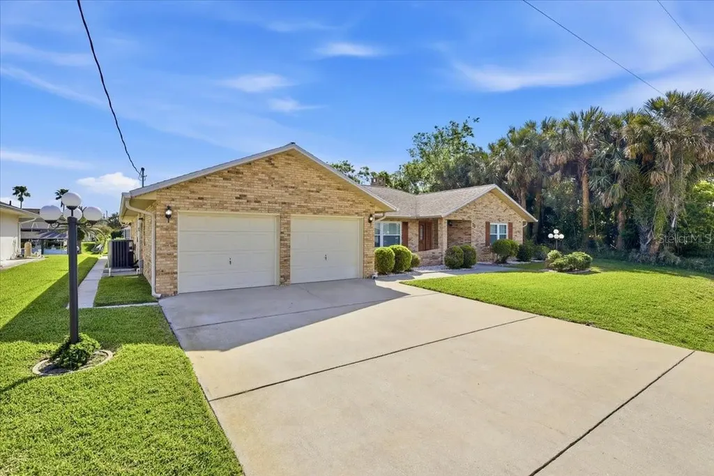 23 Christopher Court Palm Coast FL 32137