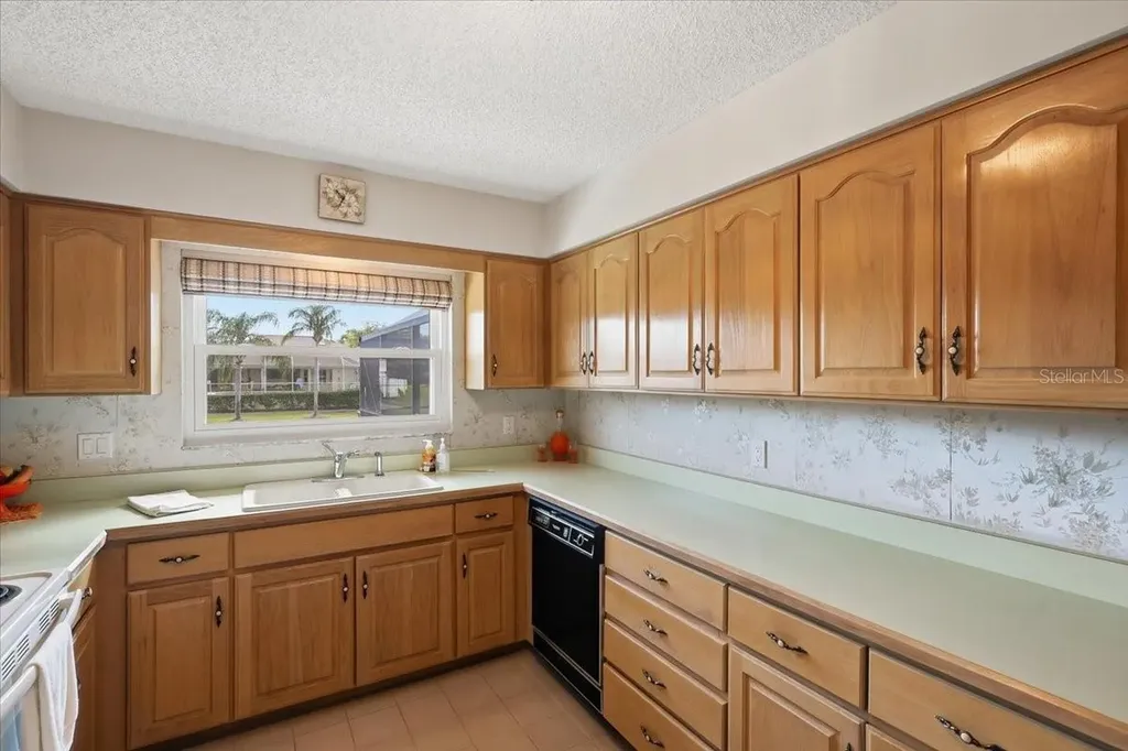 23 Christopher Court Palm Coast FL 32137