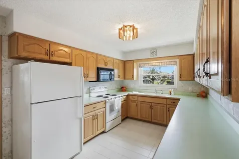 23 Christopher Court Palm Coast FL 32137