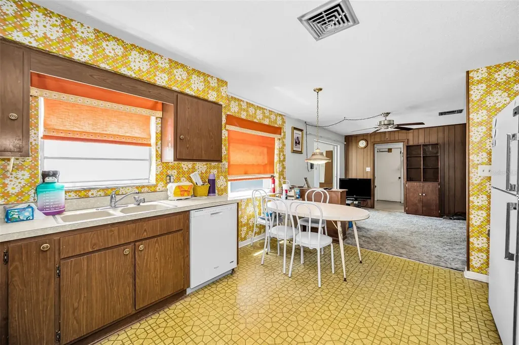 2241 Jaffa Place Clearwater FL 33764