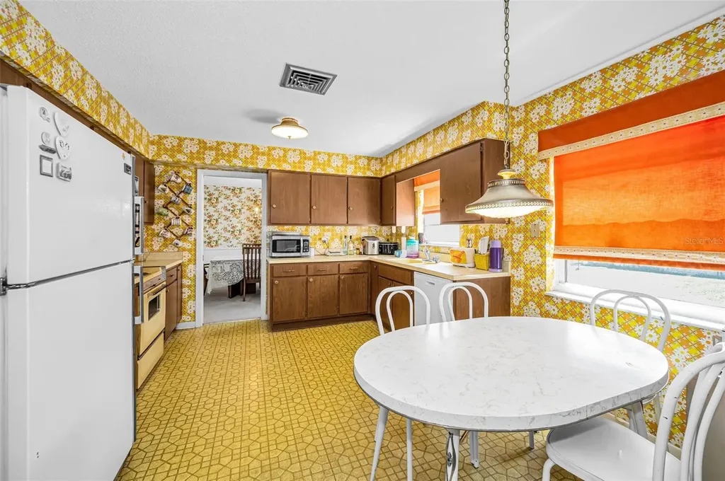 2241 Jaffa Place Clearwater FL 33764