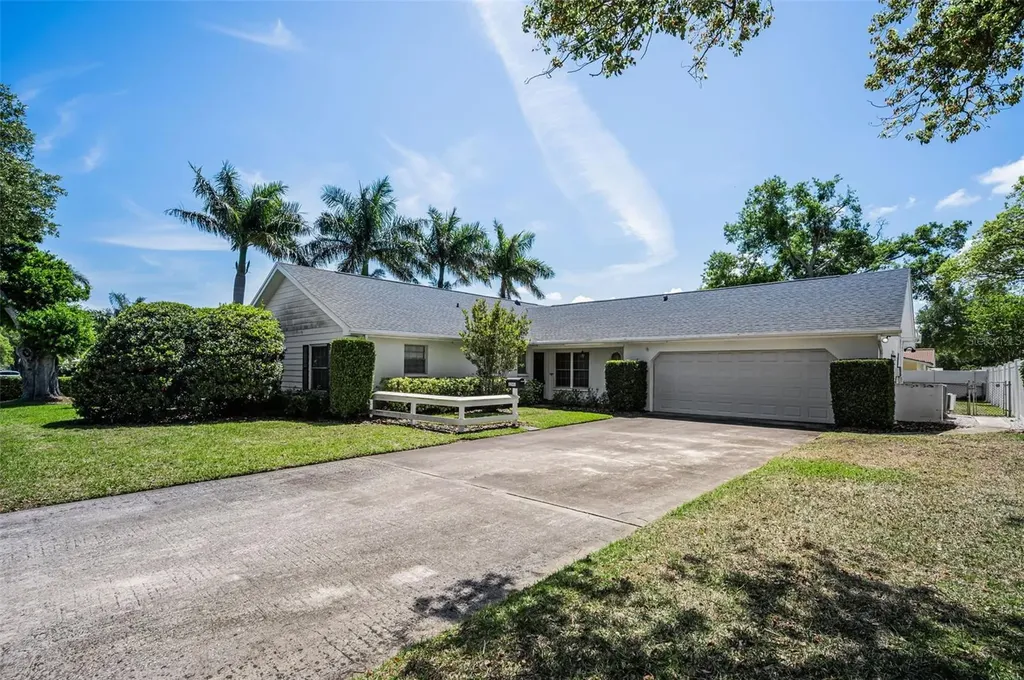 2241 Jaffa Place Clearwater FL 33764