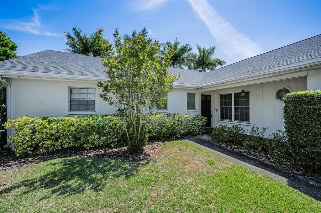 2241 Jaffa Place Clearwater FL 33764