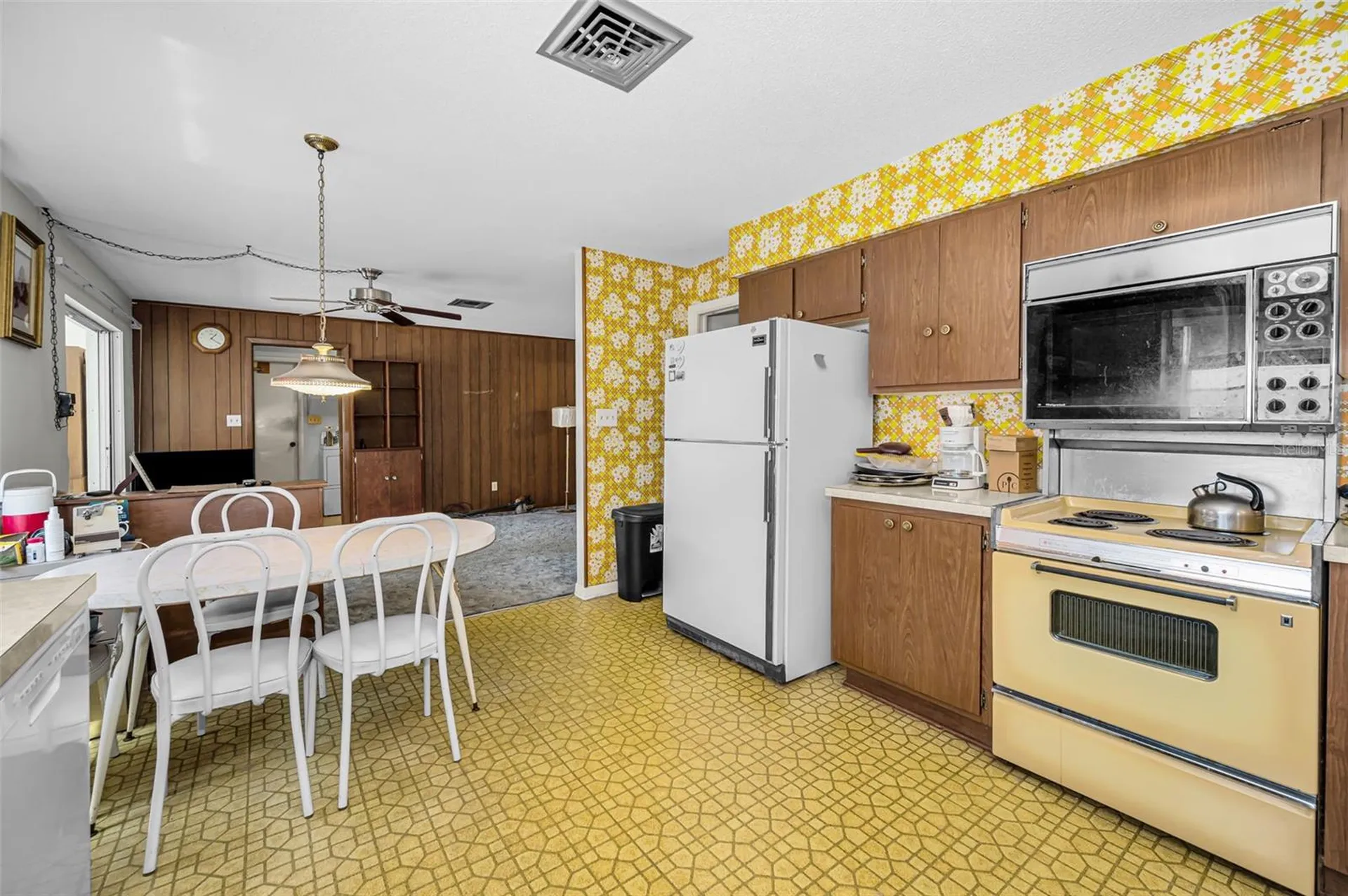 2241 Jaffa Place Clearwater FL 33764
