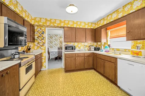 2241 Jaffa Place Clearwater FL 33764