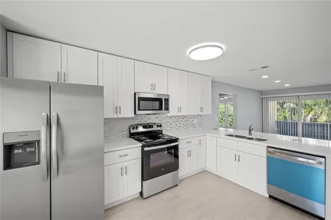 3453 Clark Road Sarasota FL 34231
