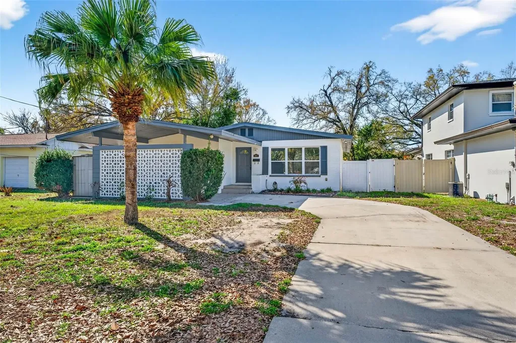 1012 W Adalee Street Tampa FL 33603