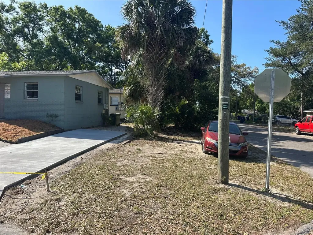 1203 E Annie Street Tampa FL 33612