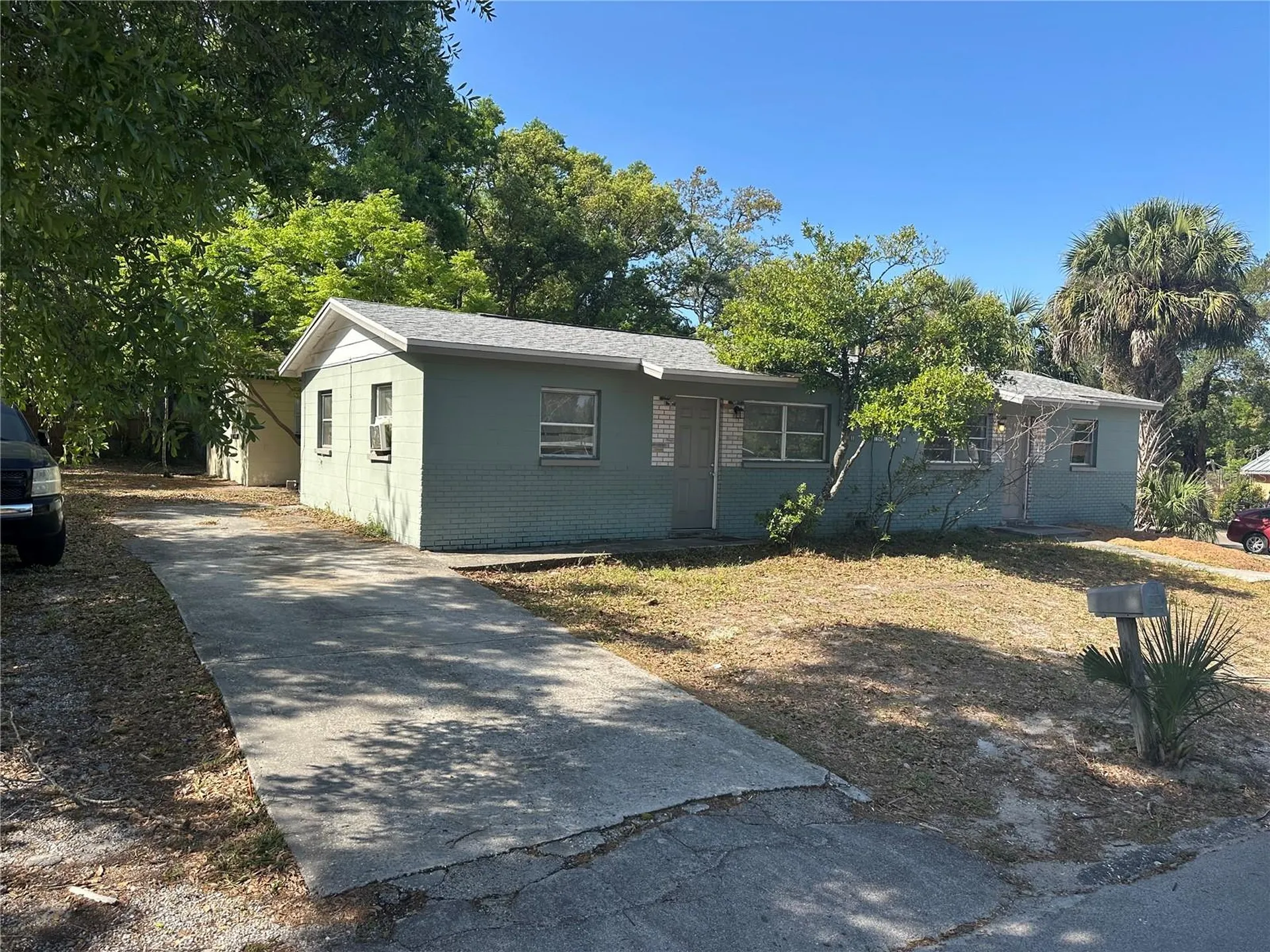 1203 E Annie Street Tampa FL 33612