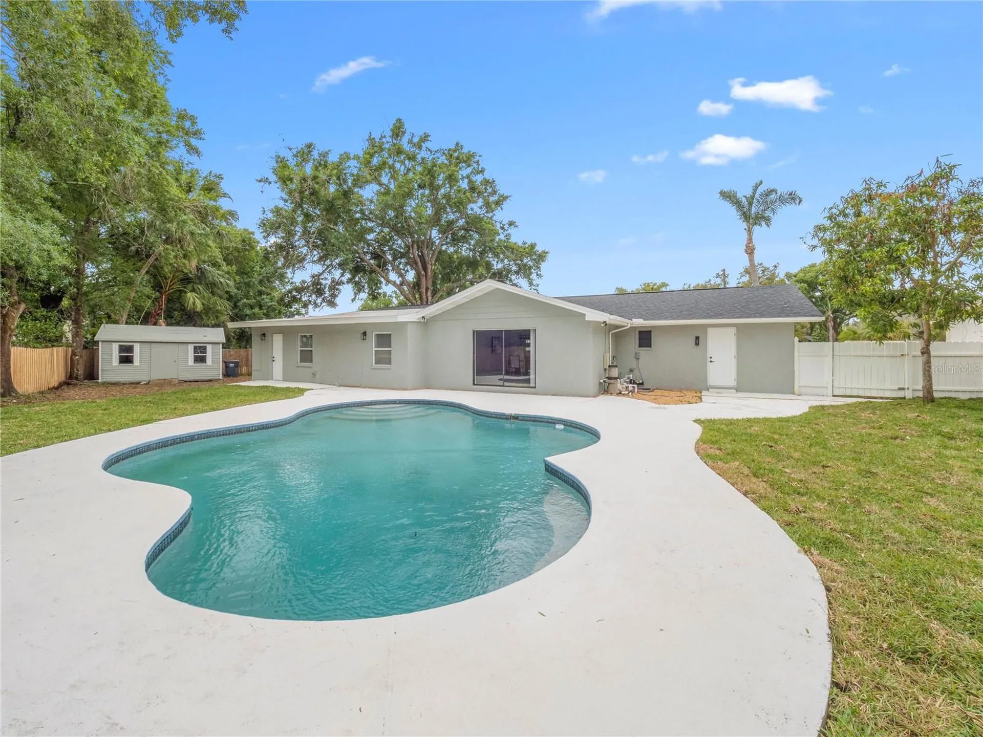 11315 Carrollwood Estates Drive Tampa FL 33618