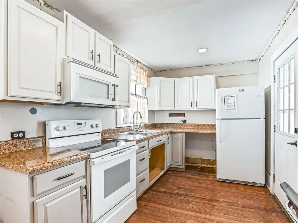 10487 SE Highway 42 Summerfield FL 34491