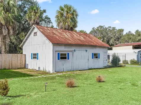 10487 SE Highway 42 Summerfield FL 34491