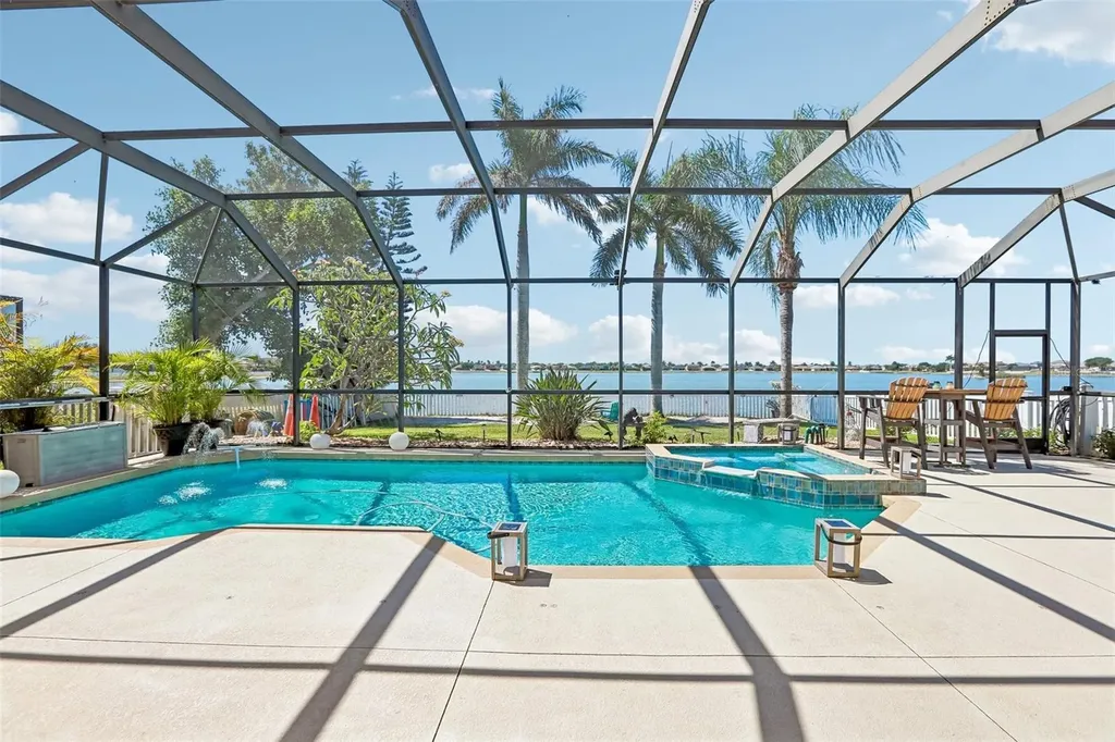 1638 Mira Lago Circle Ruskin FL 33570