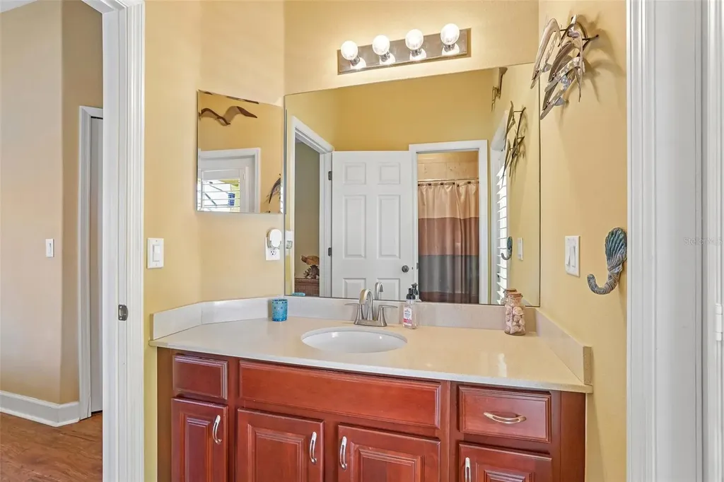 1638 Mira Lago Circle Ruskin FL 33570