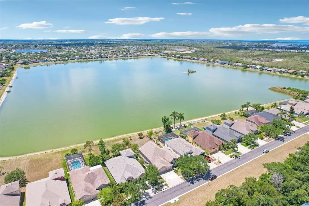 1638 Mira Lago Circle Ruskin FL 33570