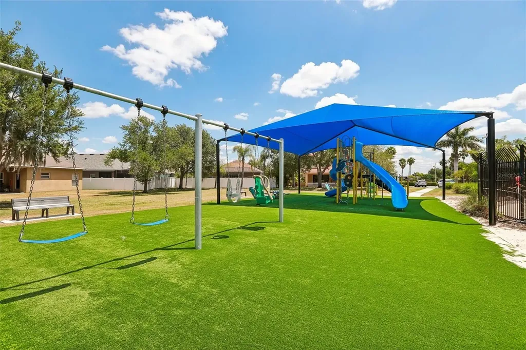 1638 Mira Lago Circle Ruskin FL 33570
