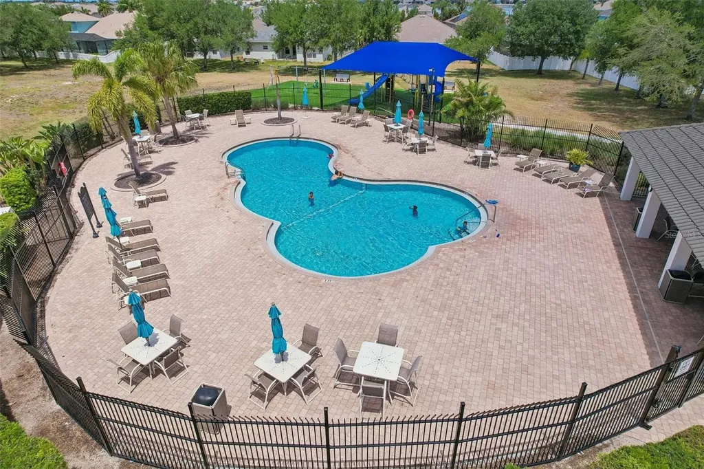 1638 Mira Lago Circle Ruskin FL 33570