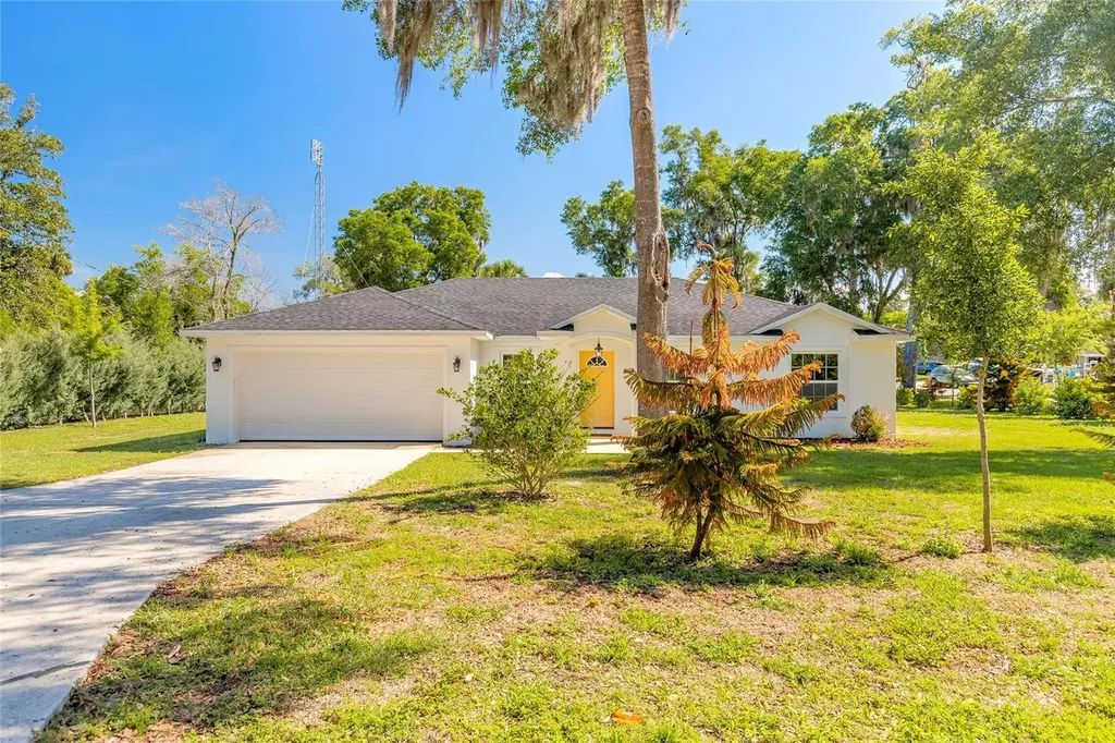 365 Alcazar Avenue De Leon Springs FL 32130