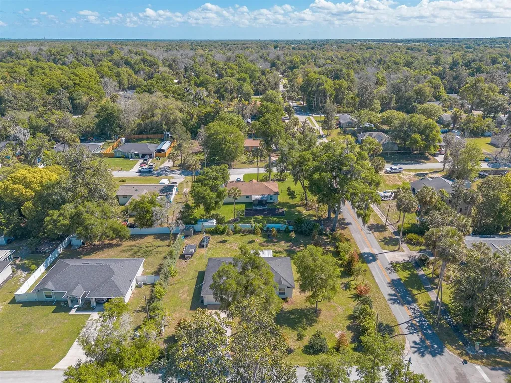 365 Alcazar Avenue De Leon Springs FL 32130