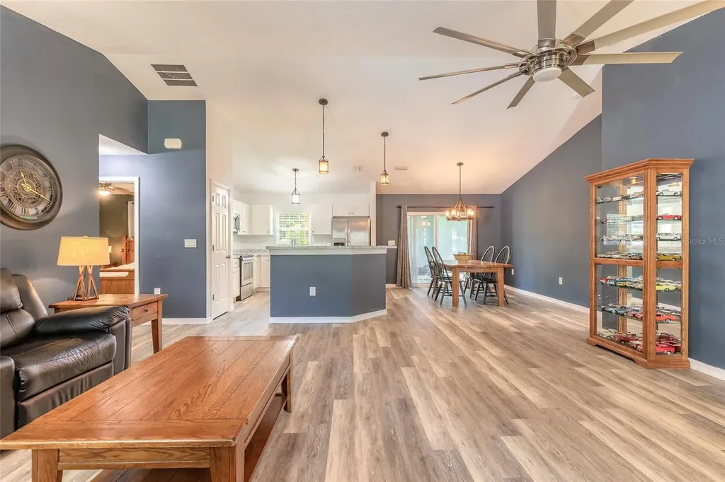 365 Alcazar Avenue De Leon Springs FL 32130