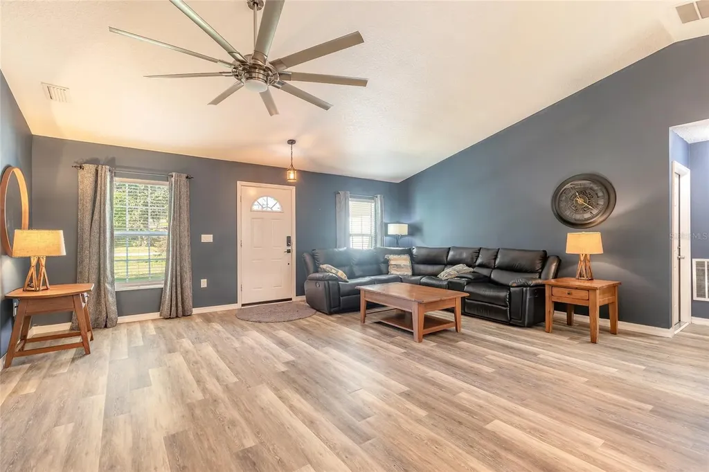 365 Alcazar Avenue De Leon Springs FL 32130