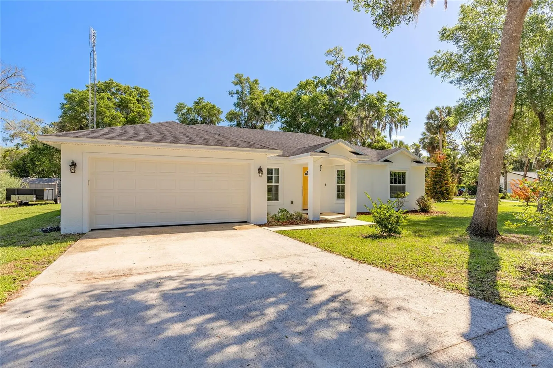 365 Alcazar Avenue De Leon Springs FL 32130