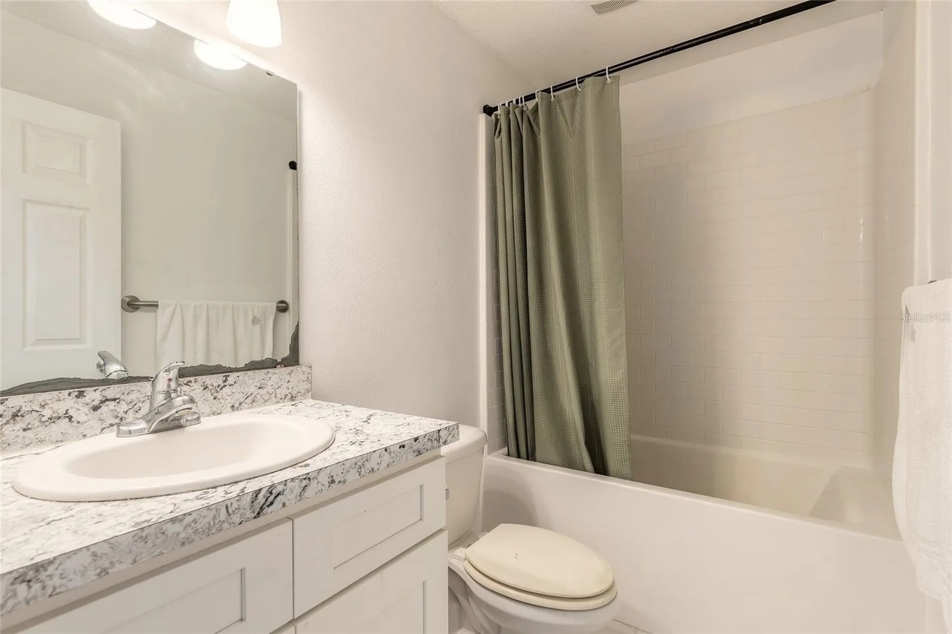 365 Alcazar Avenue De Leon Springs FL 32130