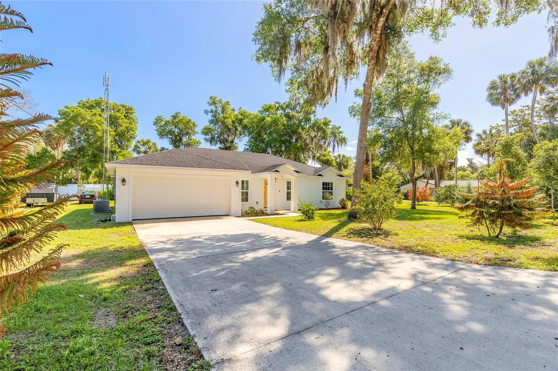 365 Alcazar Avenue De Leon Springs FL 32130