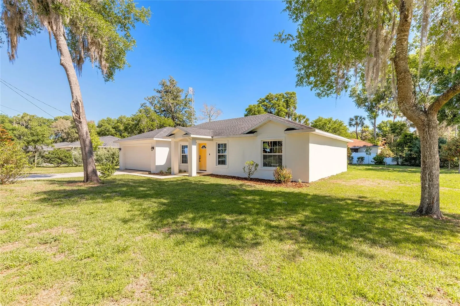 365 Alcazar Avenue De Leon Springs FL 32130