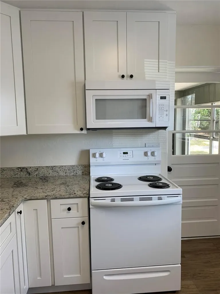127 E Kentucky Avenue Deland FL 32724