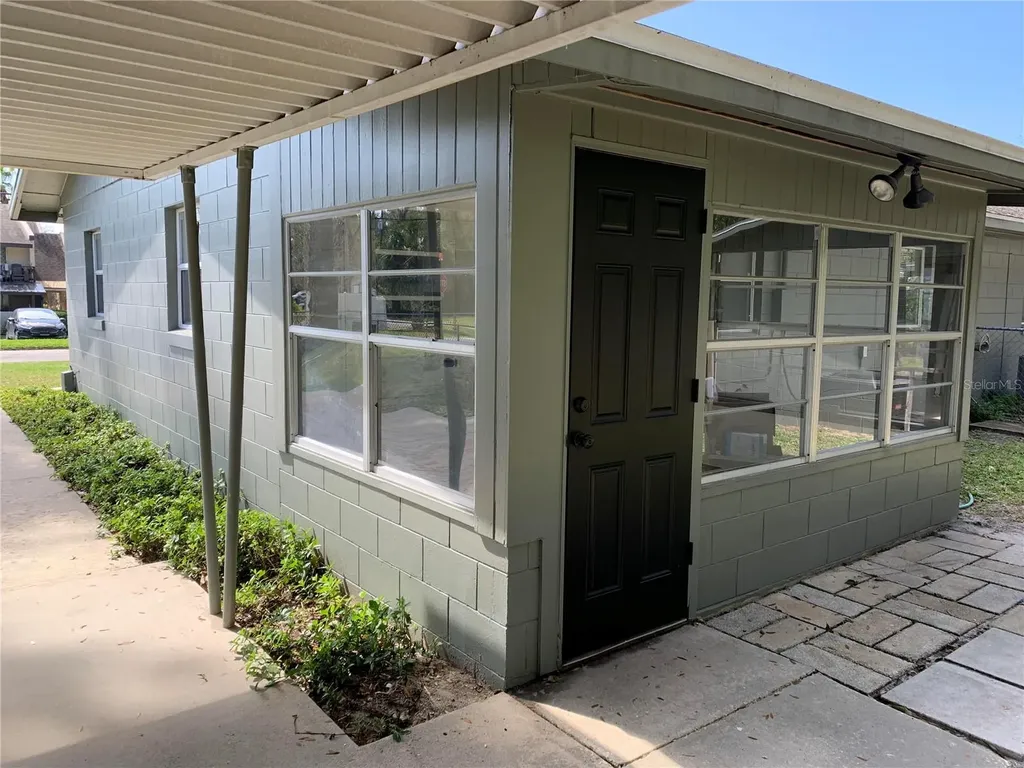127 E Kentucky Avenue Deland FL 32724