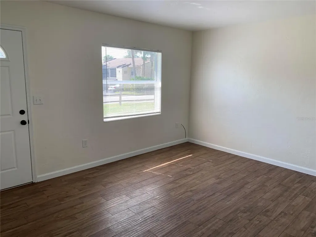 127 E Kentucky Avenue Deland FL 32724