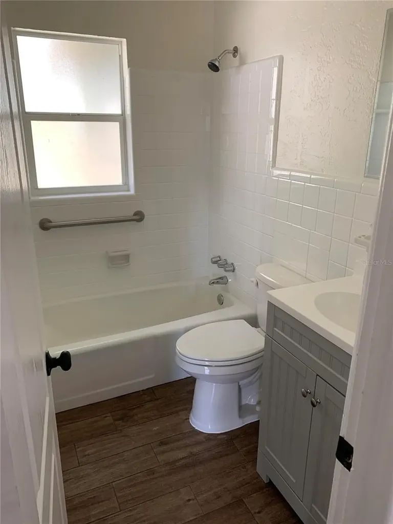 127 E Kentucky Avenue Deland FL 32724