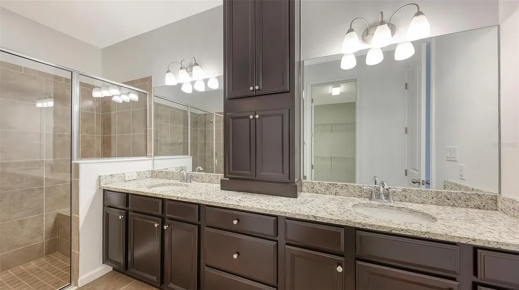 11824 Meadowgate Place Bradenton FL 34211