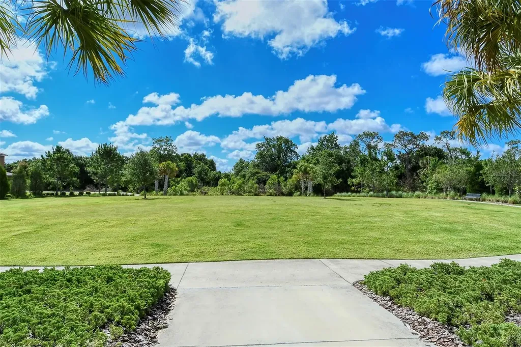 11824 Meadowgate Place Bradenton FL 34211