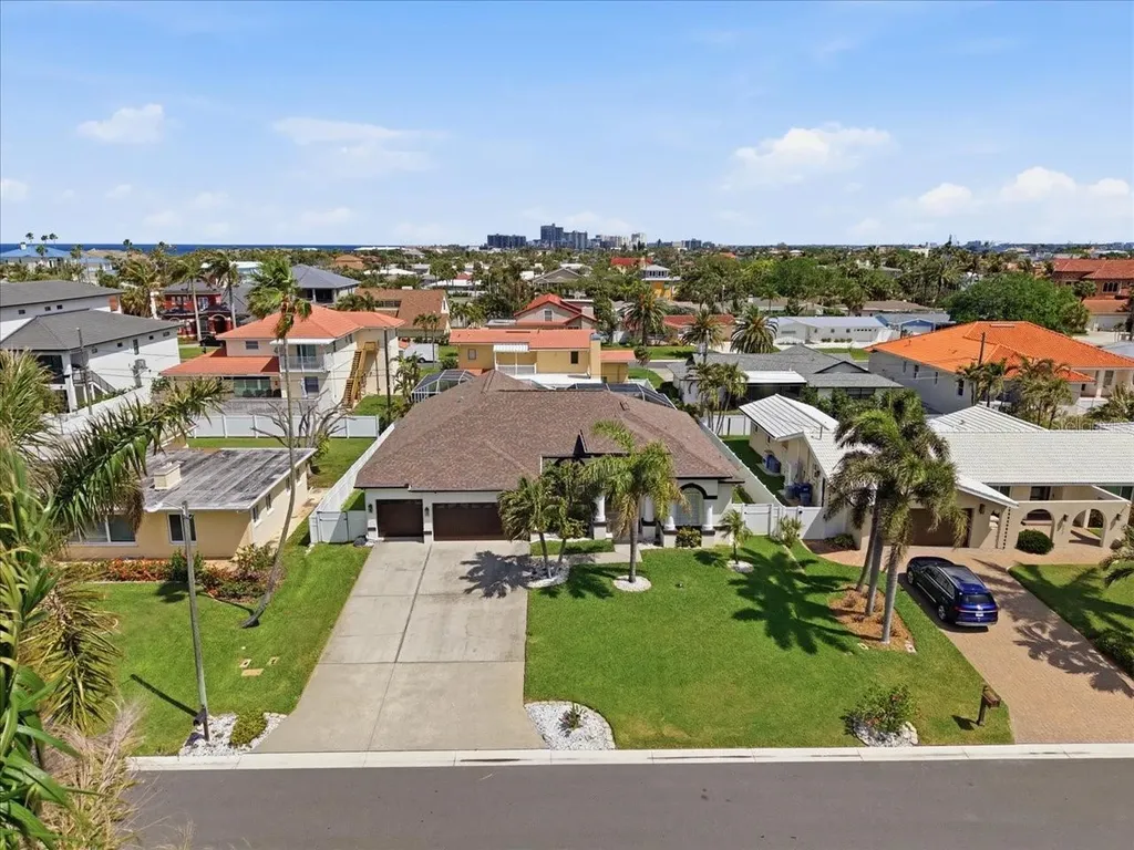 109 16th Street Belleair Beach FL 33786