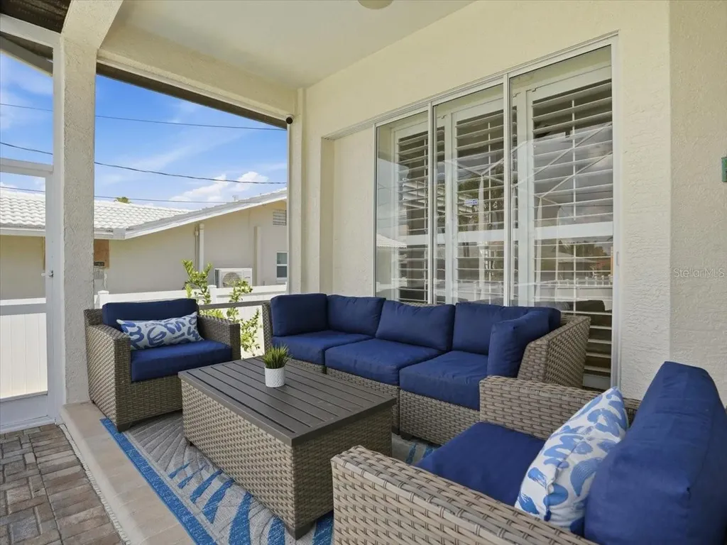 109 16th Street Belleair Beach FL 33786
