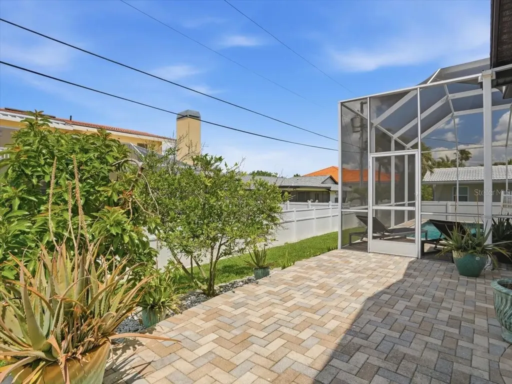 109 16th Street Belleair Beach FL 33786