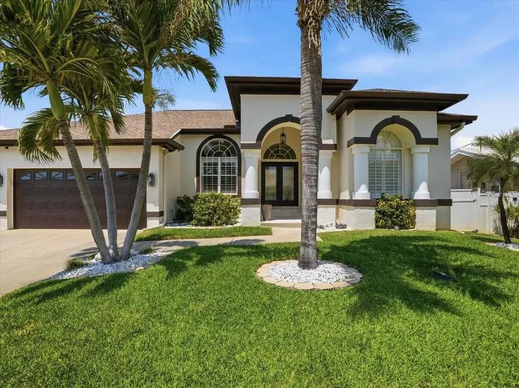 109 16th Street Belleair Beach FL 33786
