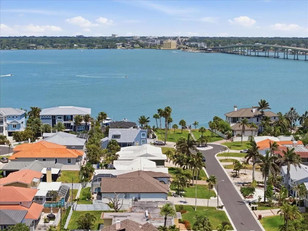 109 16th Street Belleair Beach FL 33786