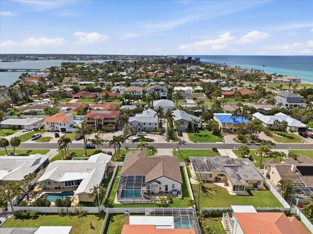 109 16th Street Belleair Beach FL 33786