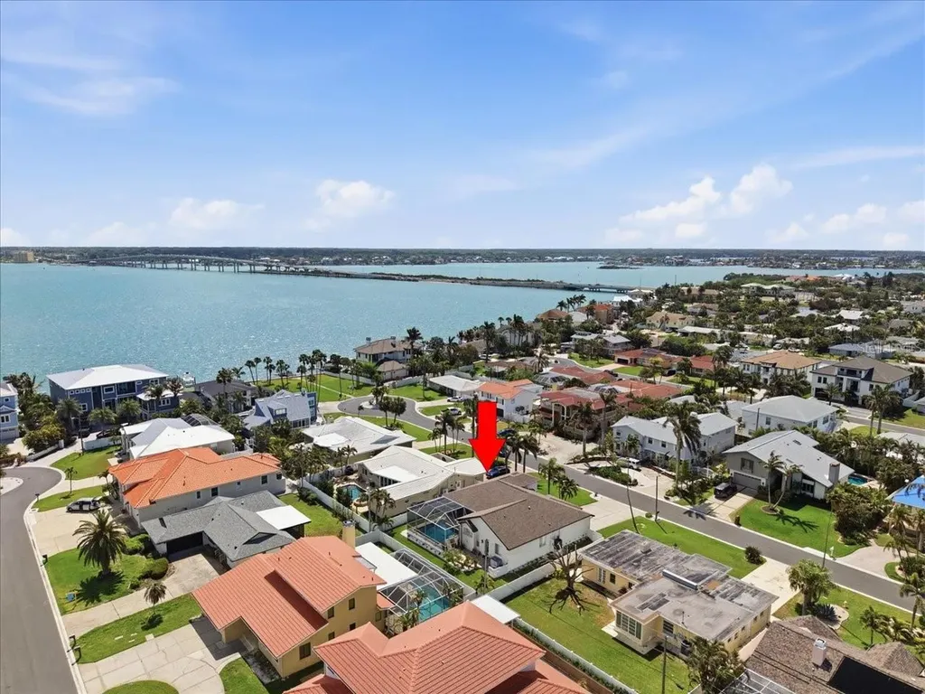 109 16th Street Belleair Beach FL 33786