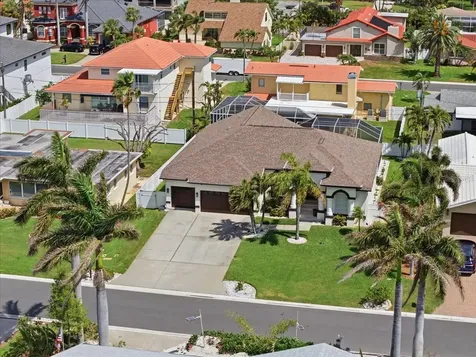 109 16th Street Belleair Beach FL 33786