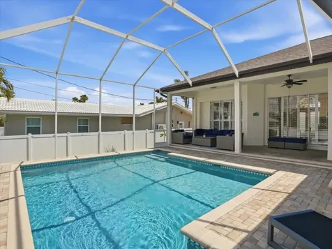 109 16th Street Belleair Beach FL 33786